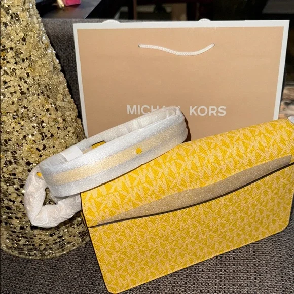 Michael Kors Mustard Yellow Crossbody - Picture 8 of 13
